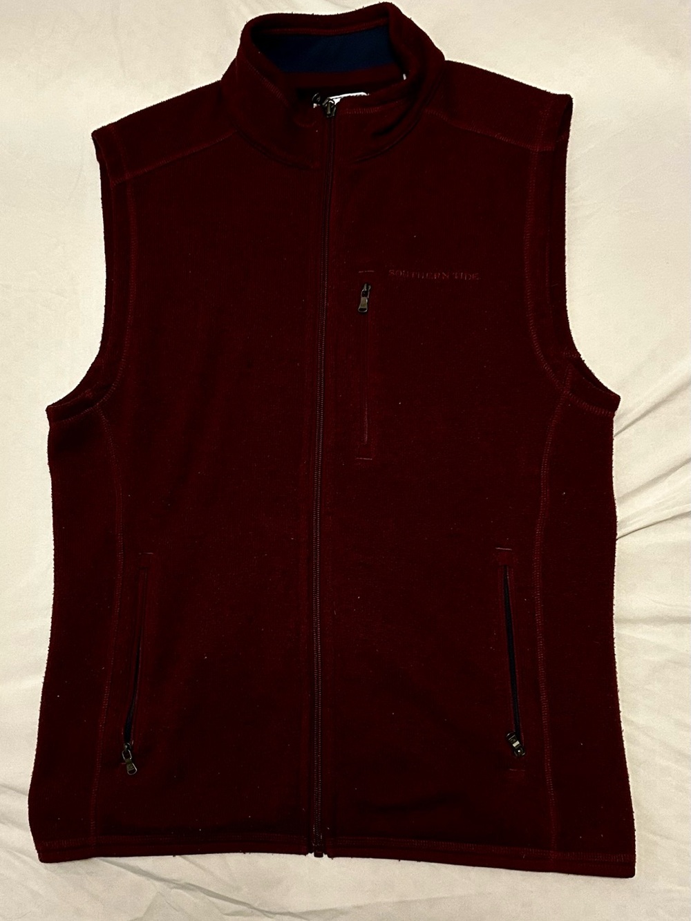 Southern Tide Women's Burgundy Fleece‎ Vest
